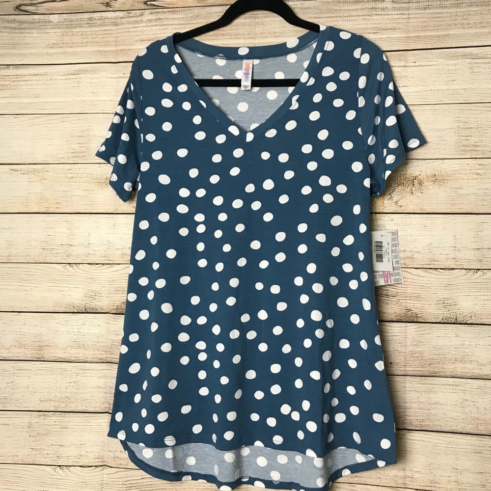 Medium NWT christy Tee.